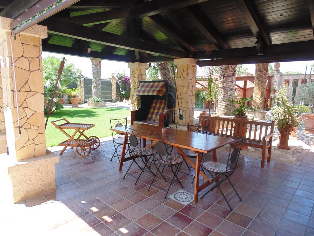 Casa Vacanze Villa Flumini Flumini di Quartu Exterior photo